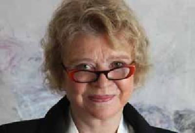 EVA JOLY : son message de soutien au chef Raoni