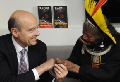 RAONI - Europe 2010, les coulisses d'un voyage, épisode 03 : ALAIN JUPPÉ s'engage