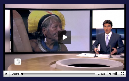 Coup de colère de Raoni, grand chef indien défenseur de l'Amazonie TV5 Monde